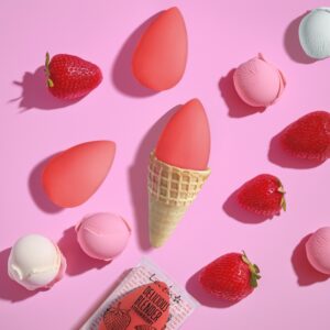 Lovely SPONGE DELICIOUS BLENDER STRAWBERRY Make-up-Schwamm